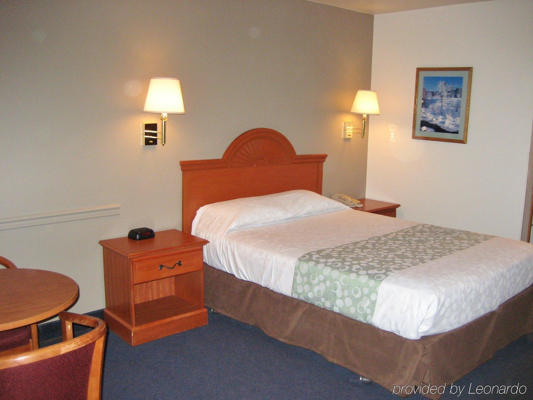 Americas Best Value Inn Burns Ngoại thất bức ảnh