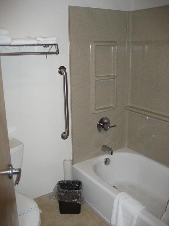 Americas Best Value Inn Burns Ngoại thất bức ảnh