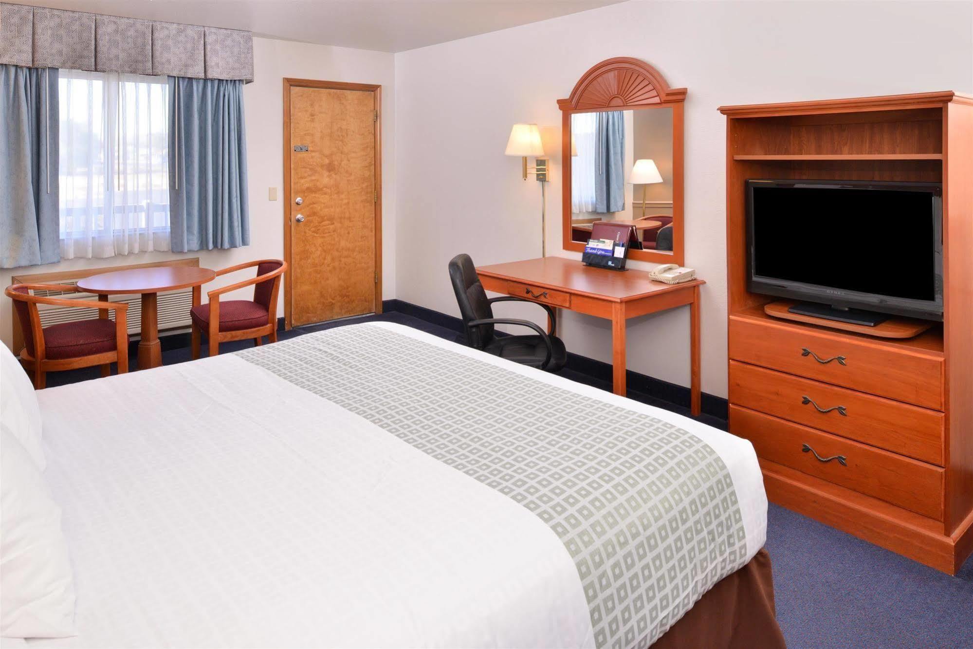 Americas Best Value Inn Burns Ngoại thất bức ảnh